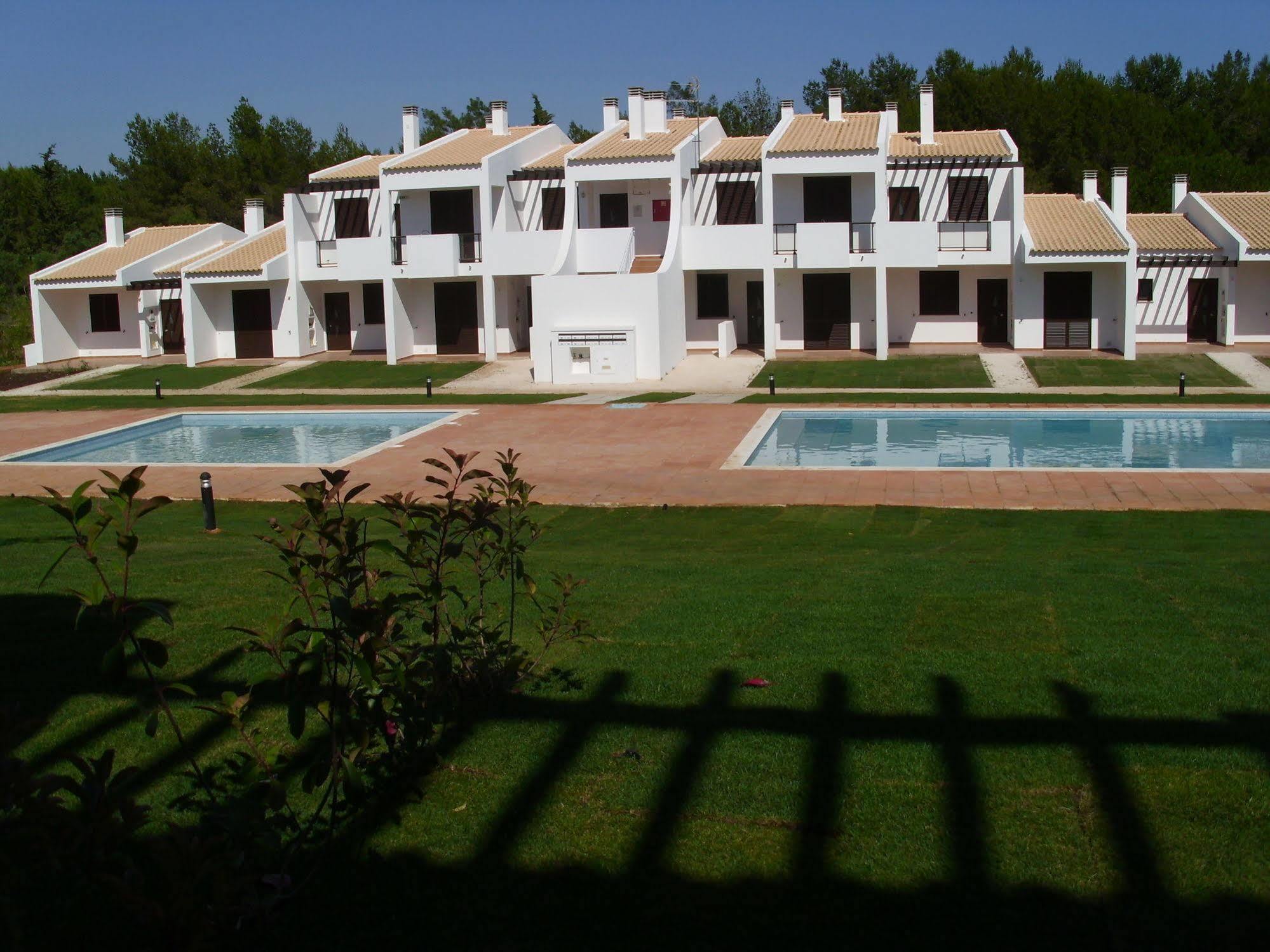 Alto Fairways Aparthotel Alvor Bagian luar foto