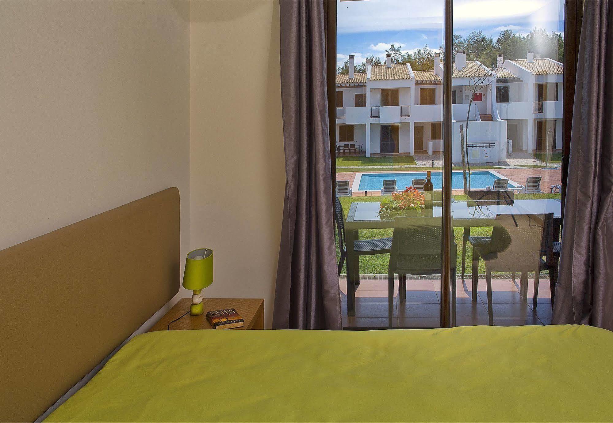 Alto Fairways Aparthotel Alvor Bagian luar foto