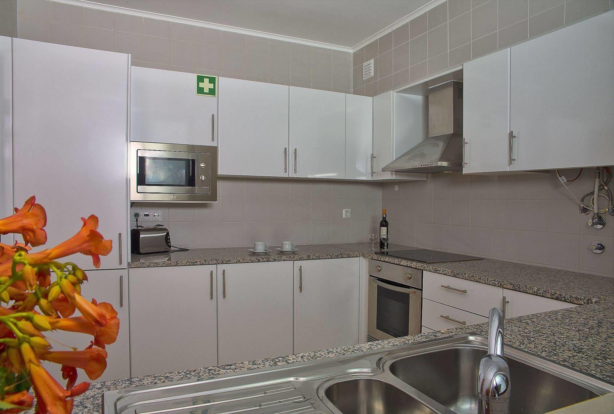Alto Fairways Aparthotel Alvor Bagian luar foto